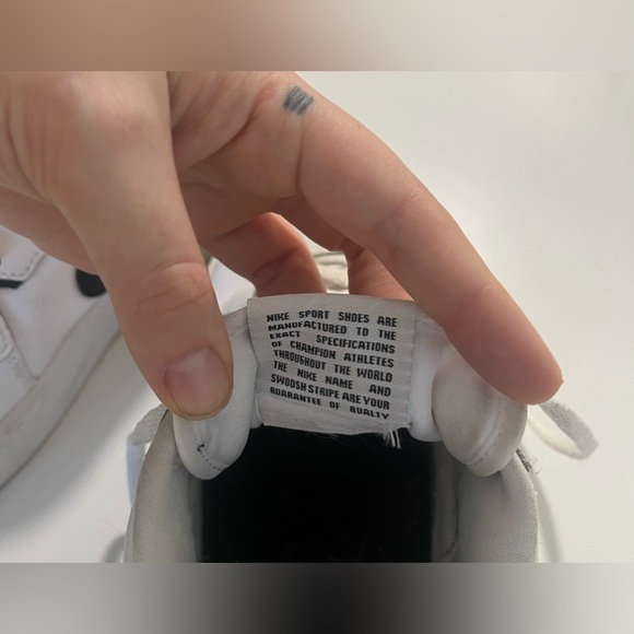 Nike Women’s Court Blanc Sneaker - Picture 4 of 5